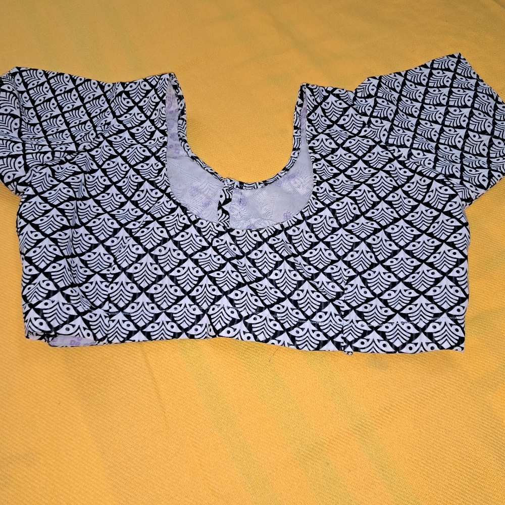 Printed Blouse Black - Picture 1 of 5